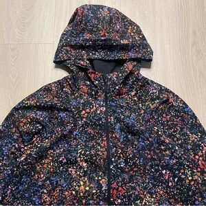 Lululemom Floral Pack It Up Windbreaker Jacket Womens 10 All Over Print Athletic